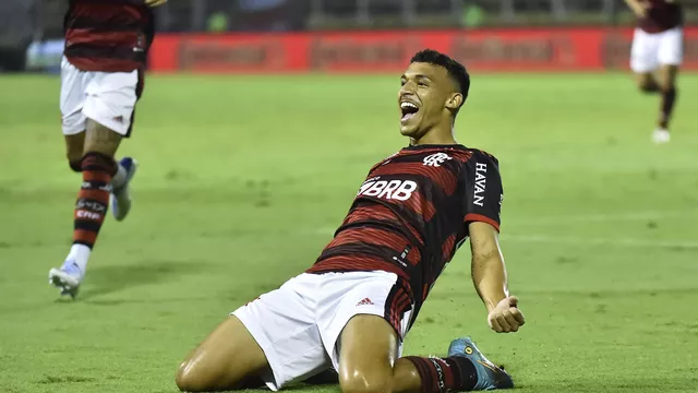 Novo reforço do Flamengo, Isla prevê estreia pela equipe no domingo -  Gazeta Esportiva