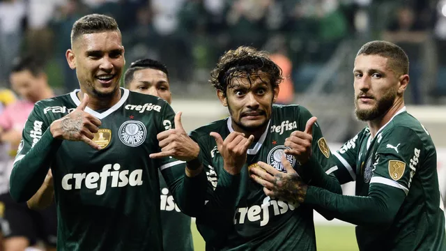 Bolsonaro crava Palmeiras campeão mundial e diz que Cruzeiro será o  vencedor da Série B 2022 - Lance!
