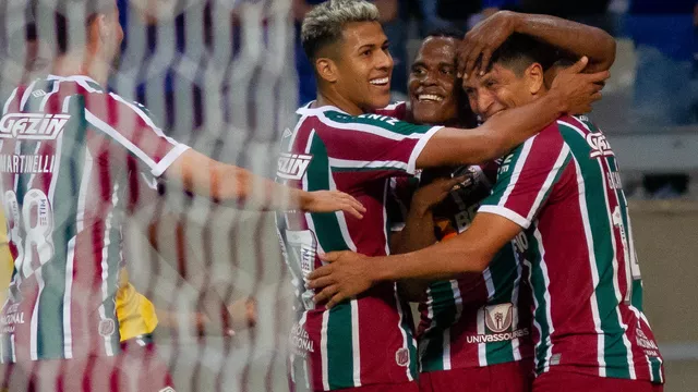 Jogo das faixas' pega fogo, Cano brilha e Fluminense vence São Paulo pelo  Brasileirão