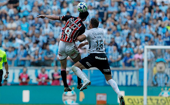 CBF bate o martelo e revela a equipe de arbitragem completa para São Paulo  x Grêmio